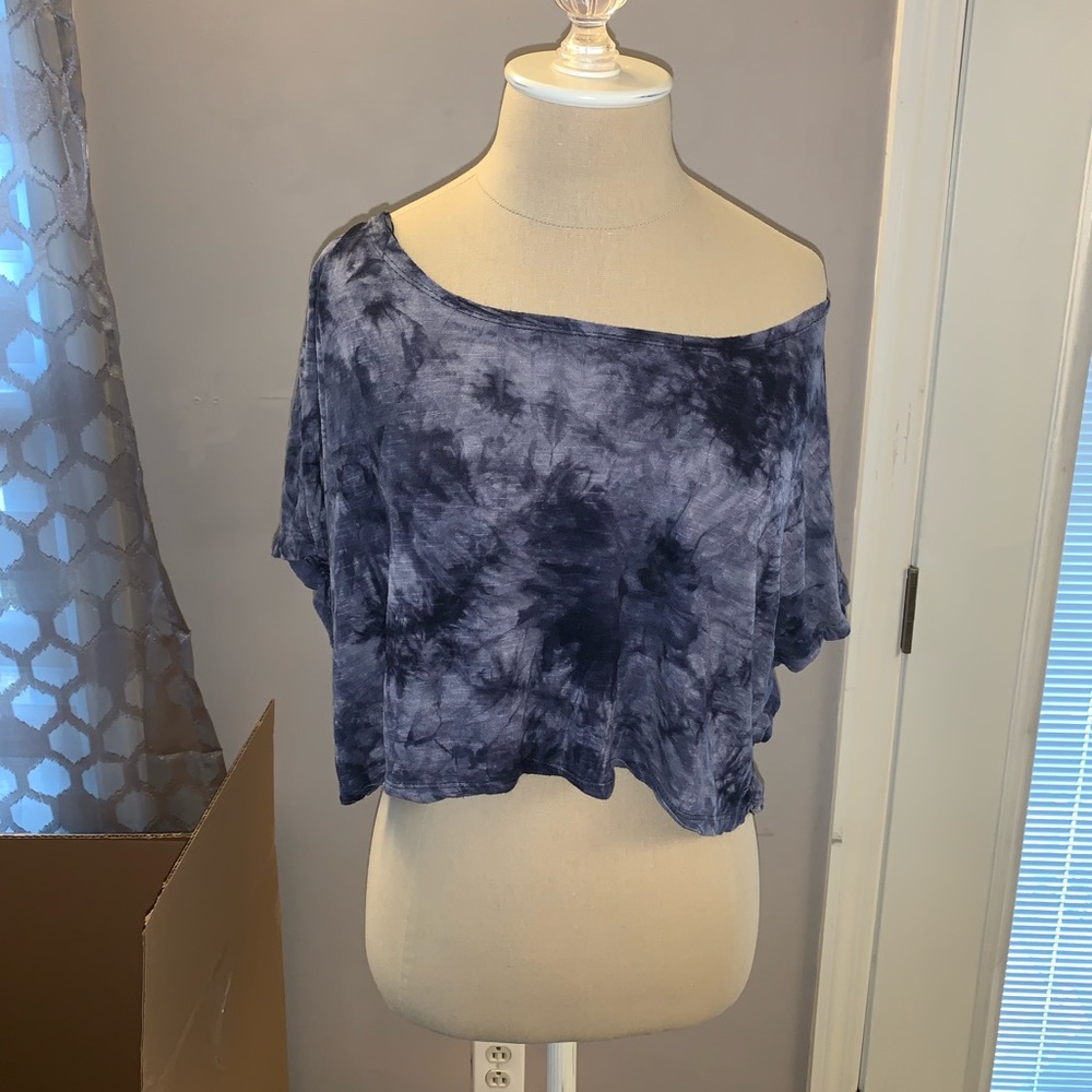 Exist cute crop top tie dye off the shoulder 💜